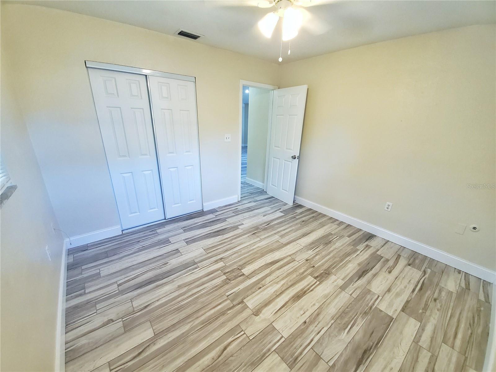 2661 COLUMBUS WAY S — photo 18