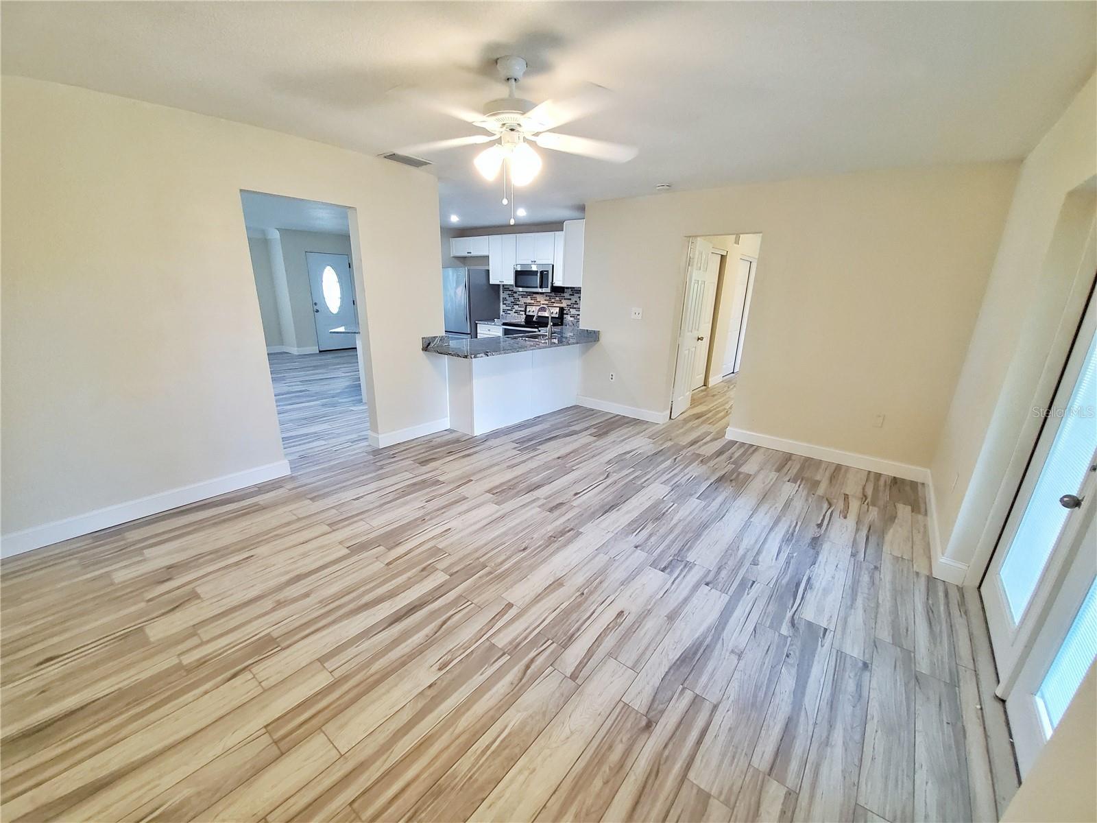 2661 COLUMBUS WAY S — photo 25