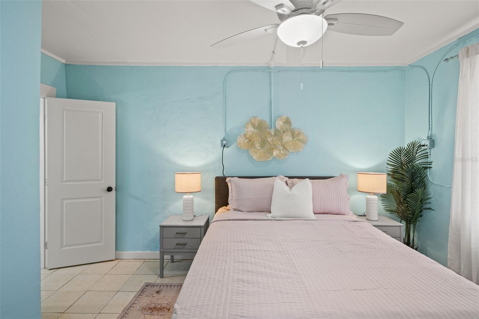 1307 S BERMUDA BLVD — photo 10
