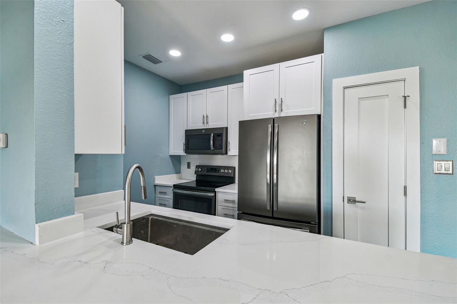 5000 CULBREATH KEY WAY #9-313 — photo 23