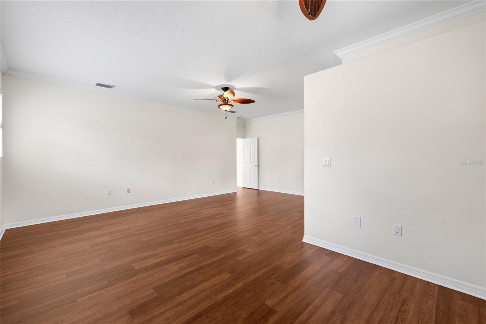 12009 BREWSTER DR — photo 36