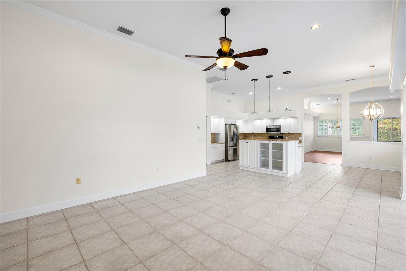 12009 BREWSTER DR — photo 33