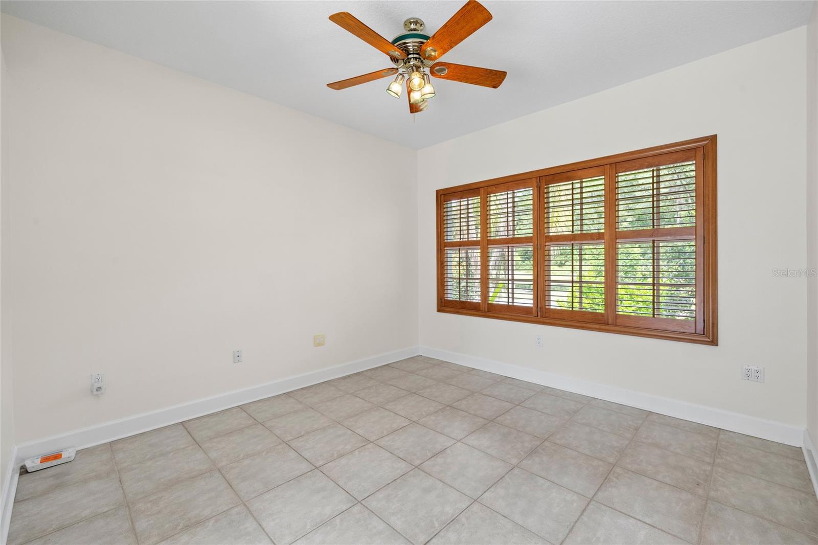 12009 BREWSTER DR — photo 40