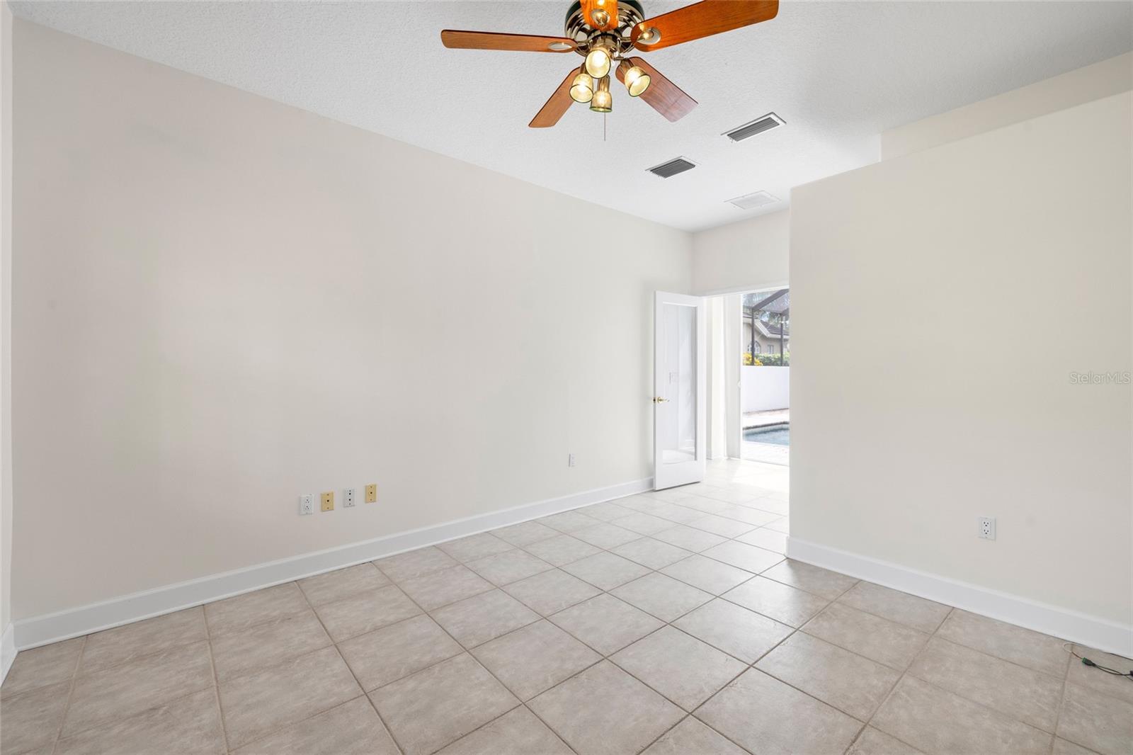 12009 BREWSTER DR — photo 41