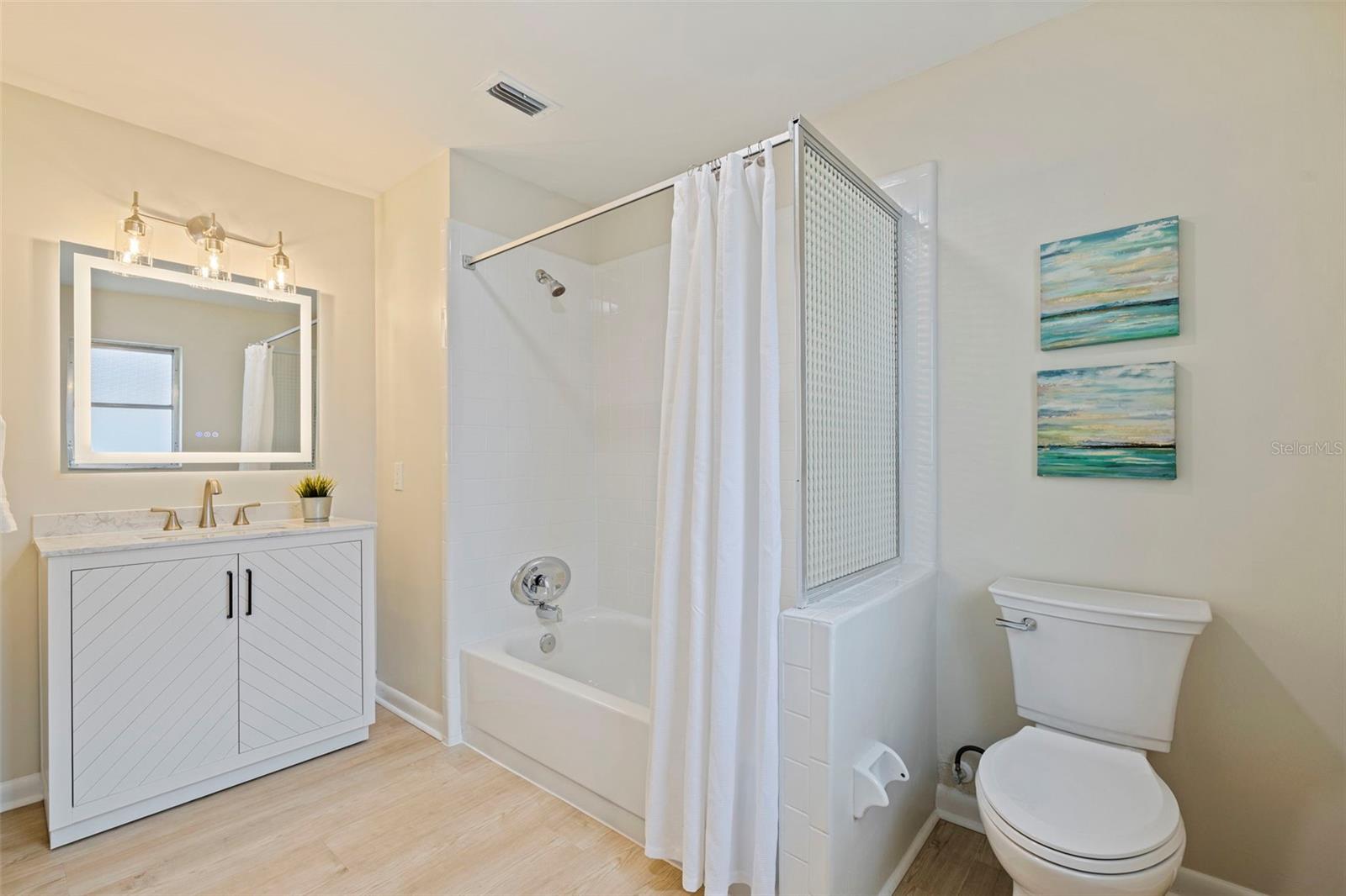 110 N NIMBUS AVE — photo 18