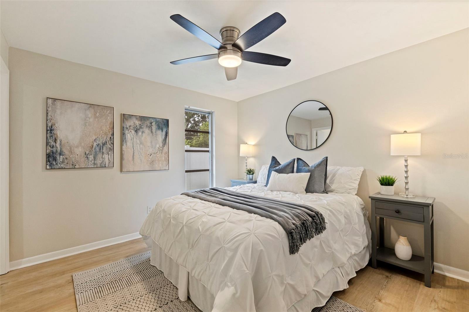 110 N NIMBUS AVE — photo 16