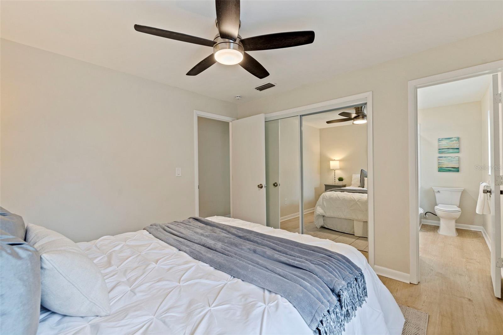 110 N NIMBUS AVE — photo 17