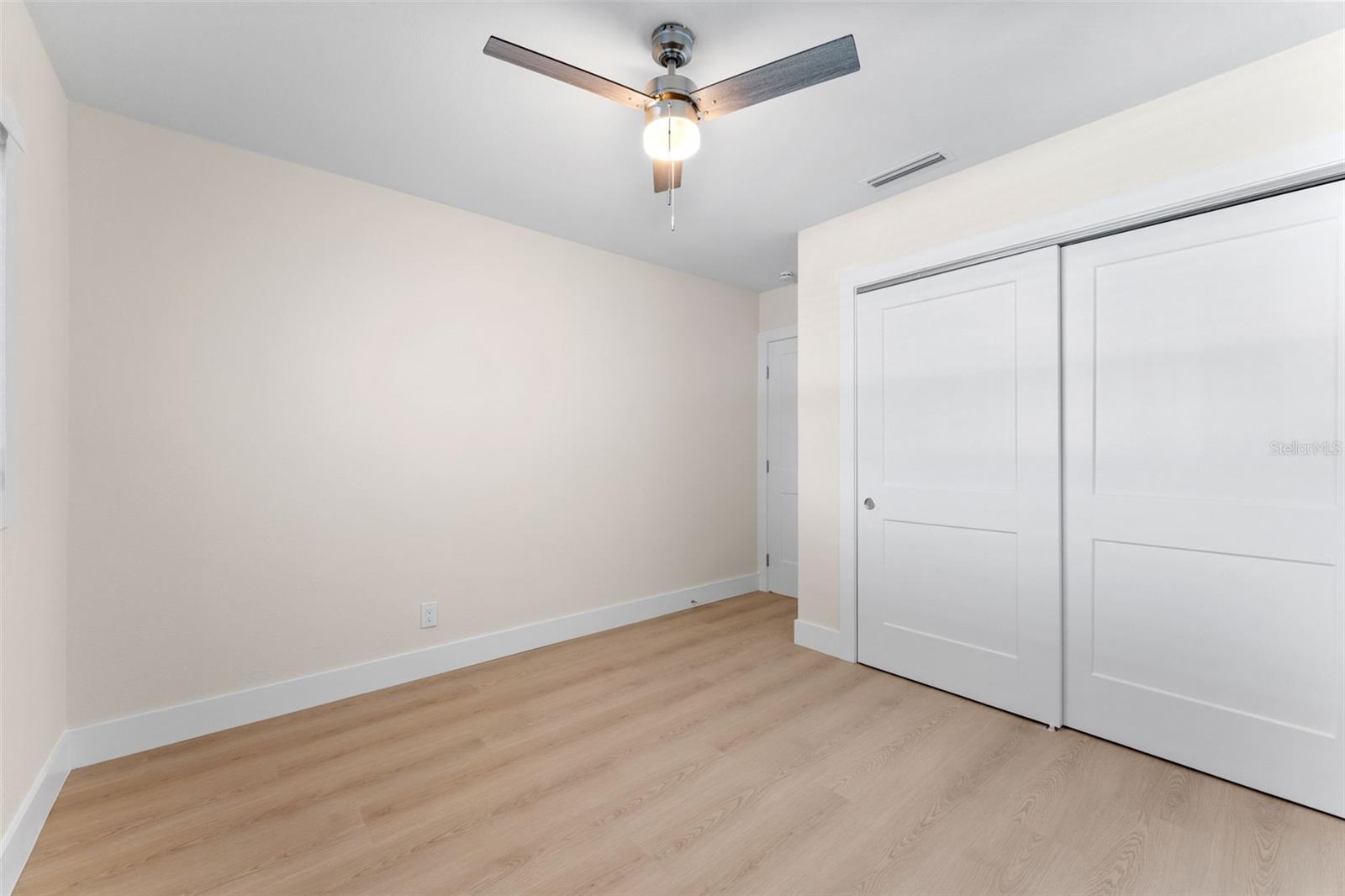 3912 FONTAINEBLEAU DR — photo 43