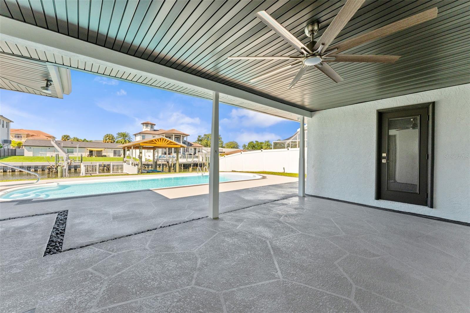 3912 FONTAINEBLEAU DR — photo 48