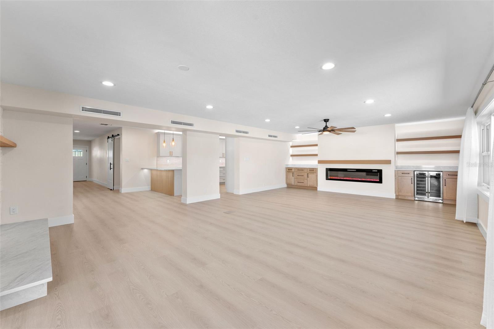 3912 FONTAINEBLEAU DR — photo 21