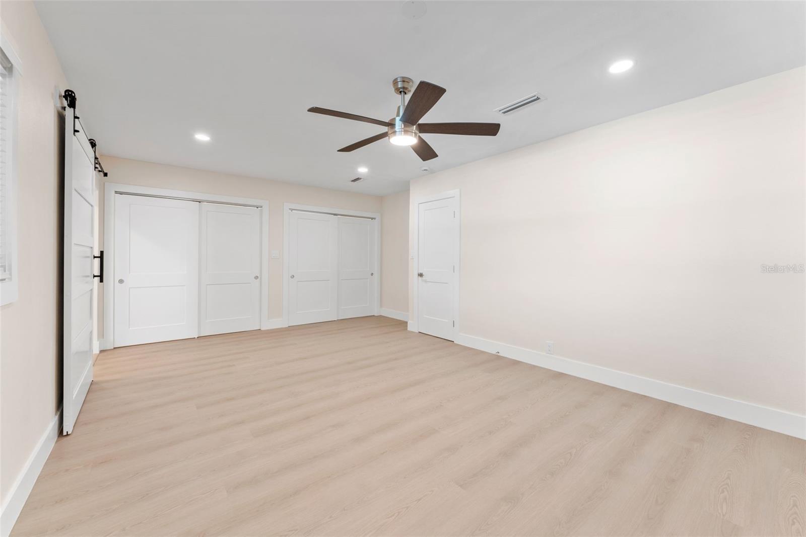 3912 FONTAINEBLEAU DR — photo 29