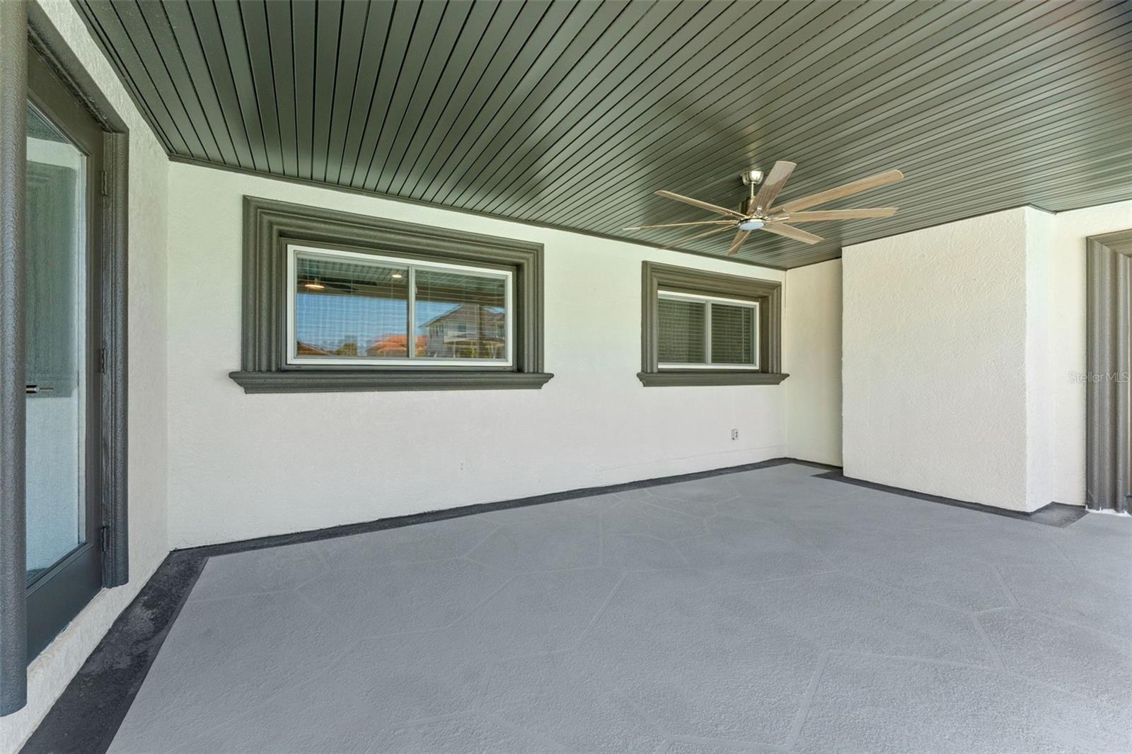 3912 FONTAINEBLEAU DR — photo 50
