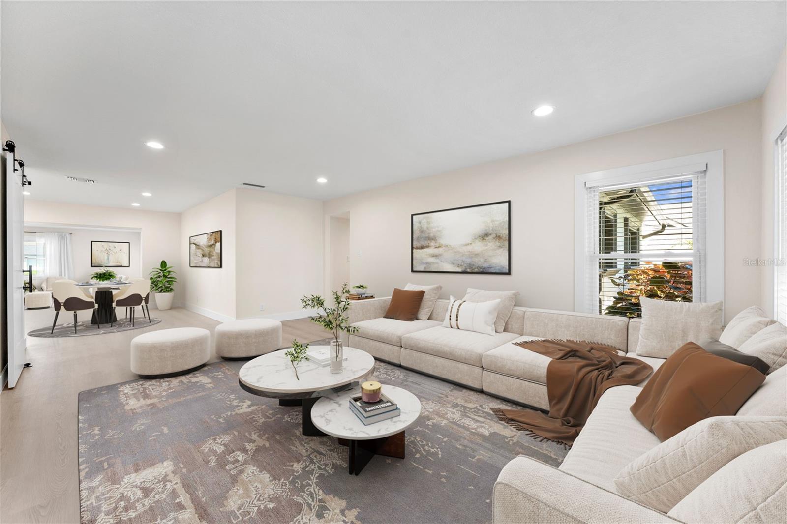 3912 FONTAINEBLEAU DR — photo 4