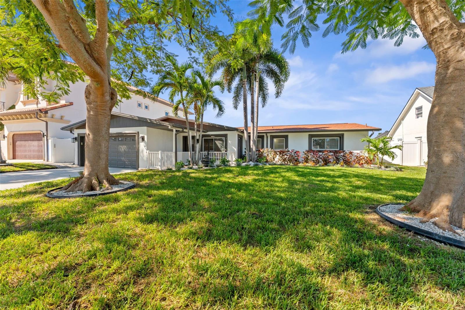 3912 FONTAINEBLEAU DR — photo 74