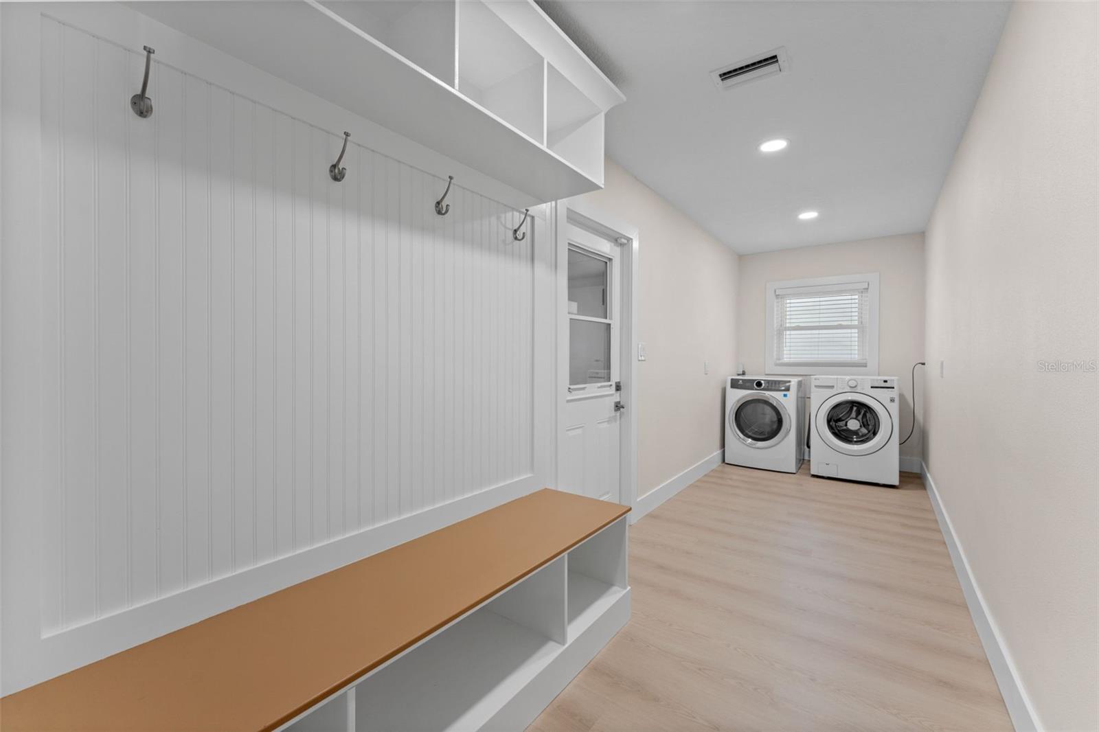 3912 FONTAINEBLEAU DR — photo 46