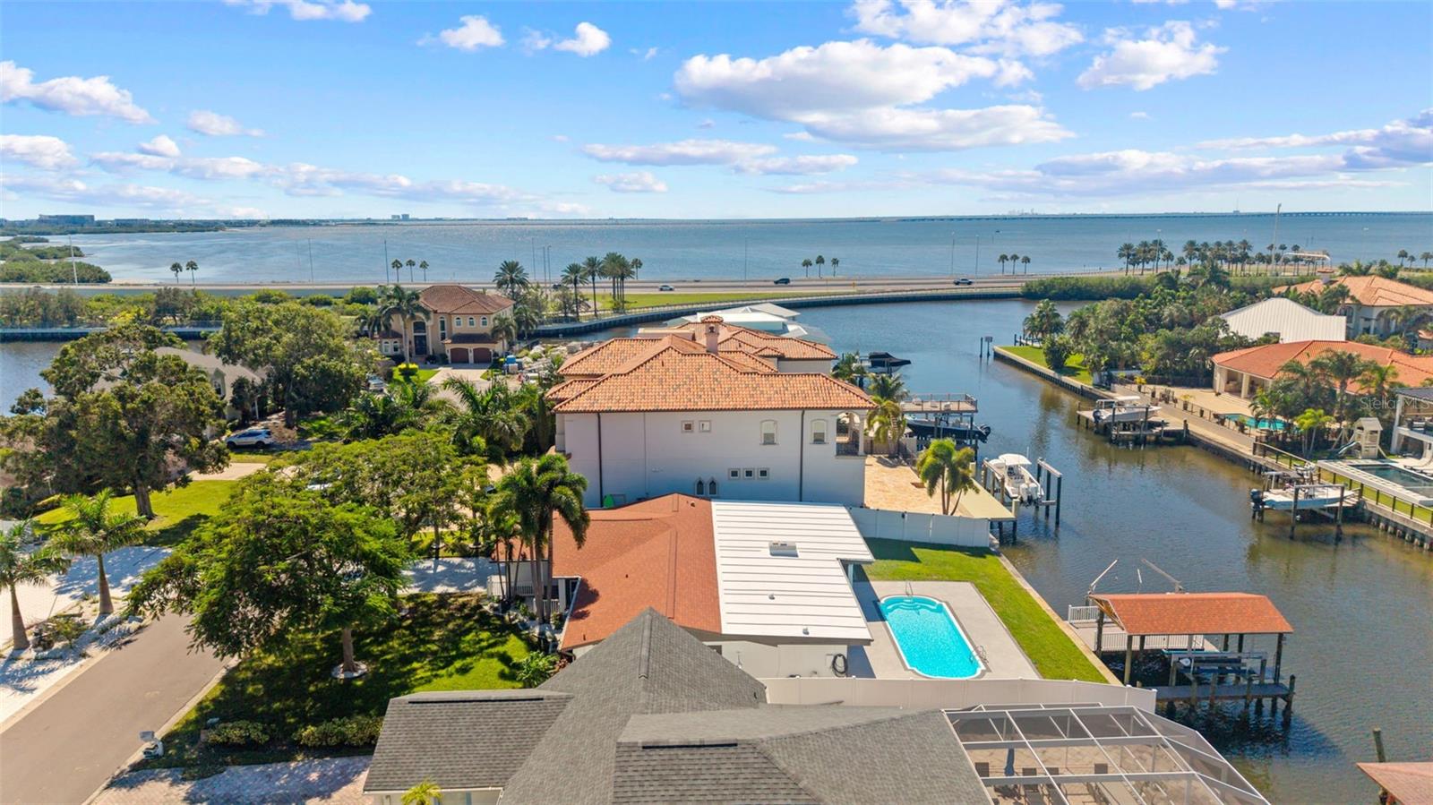 3912 FONTAINEBLEAU DR — photo 68