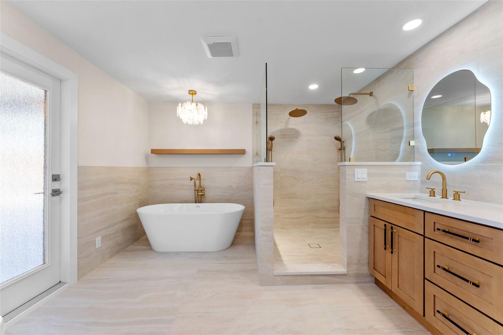 3912 FONTAINEBLEAU DR — photo 33