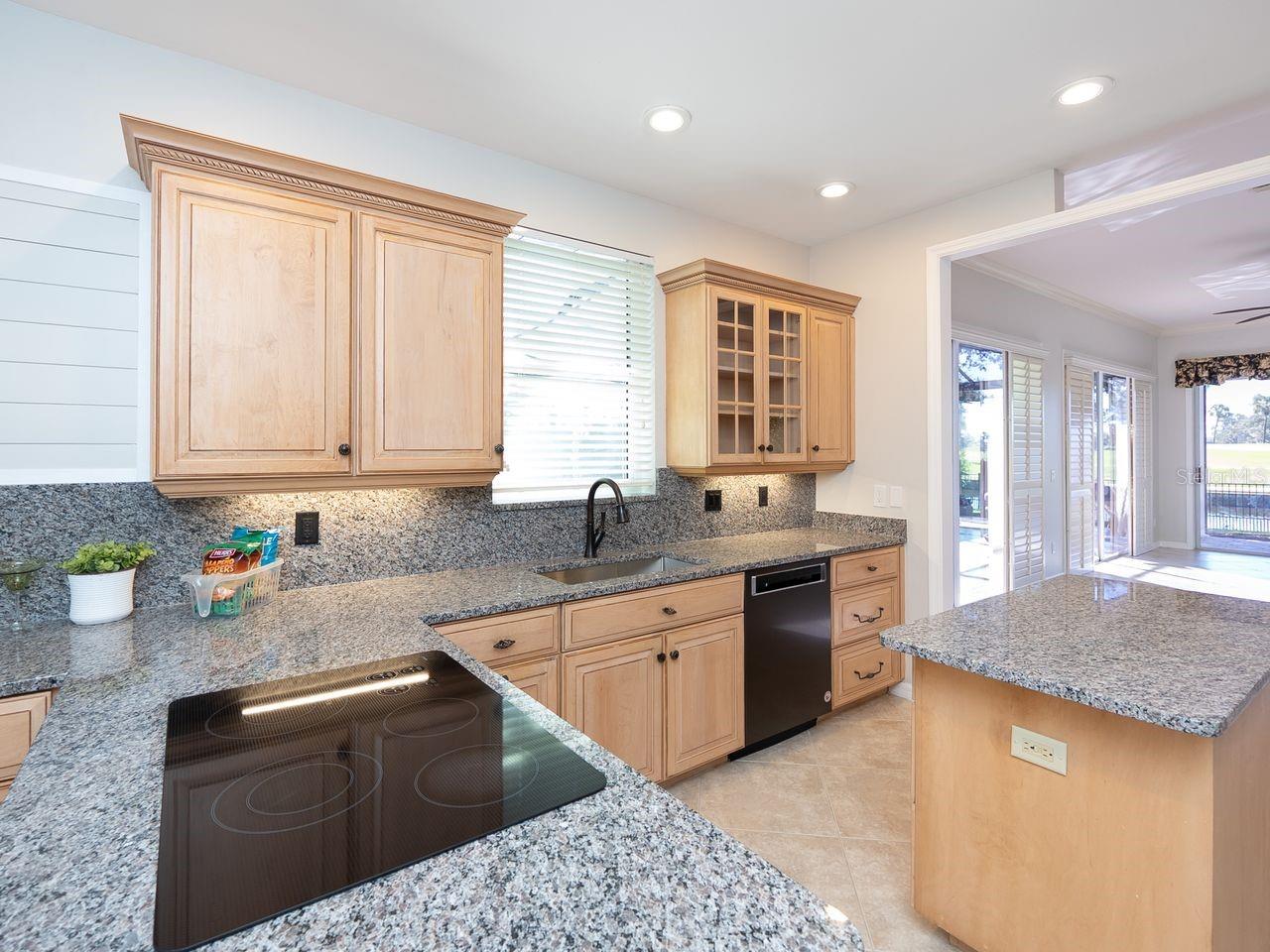 71 CAYMAN ISLES BLVD — photo 24