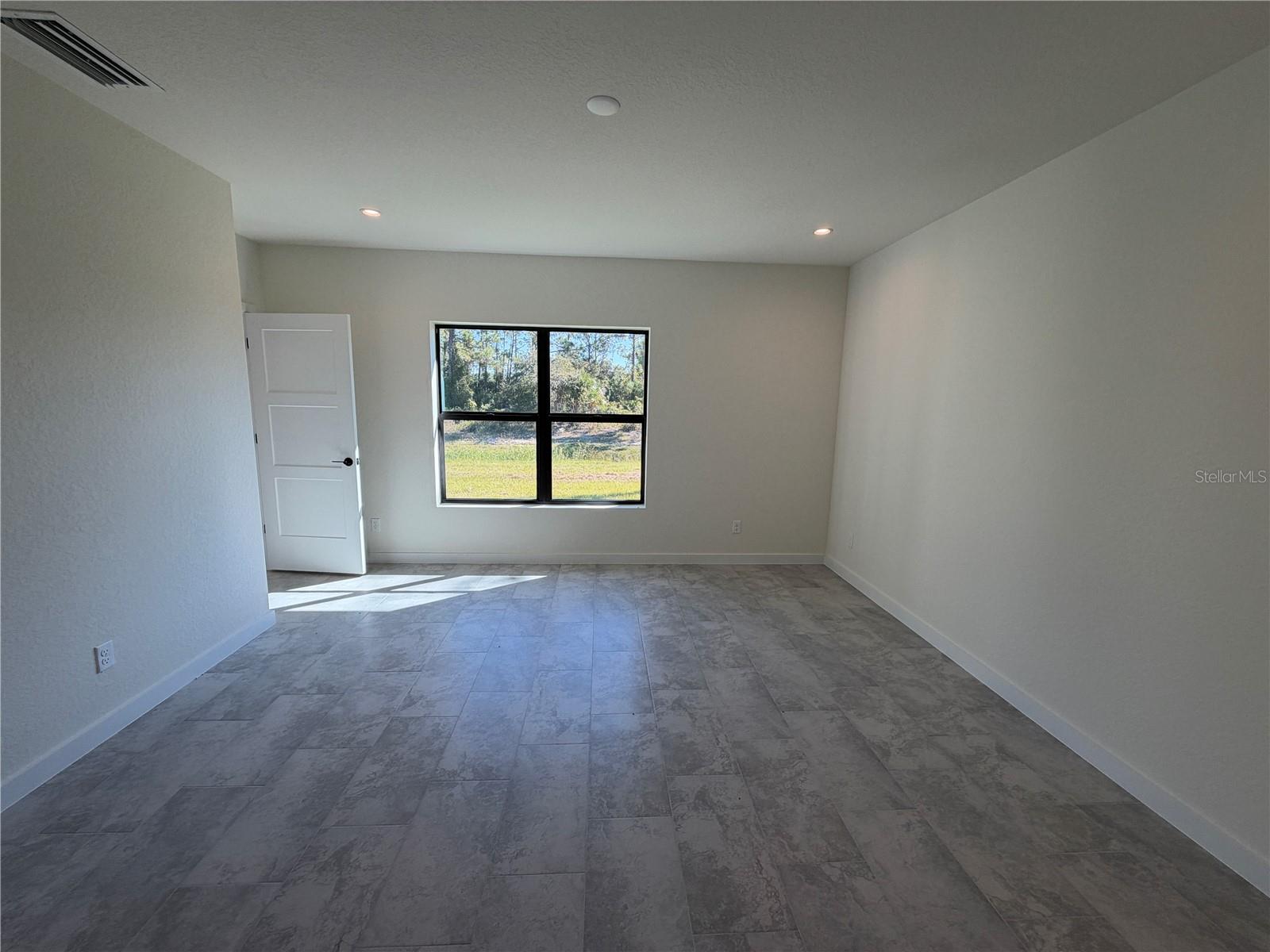 1414 HARBELL ST — photo 10