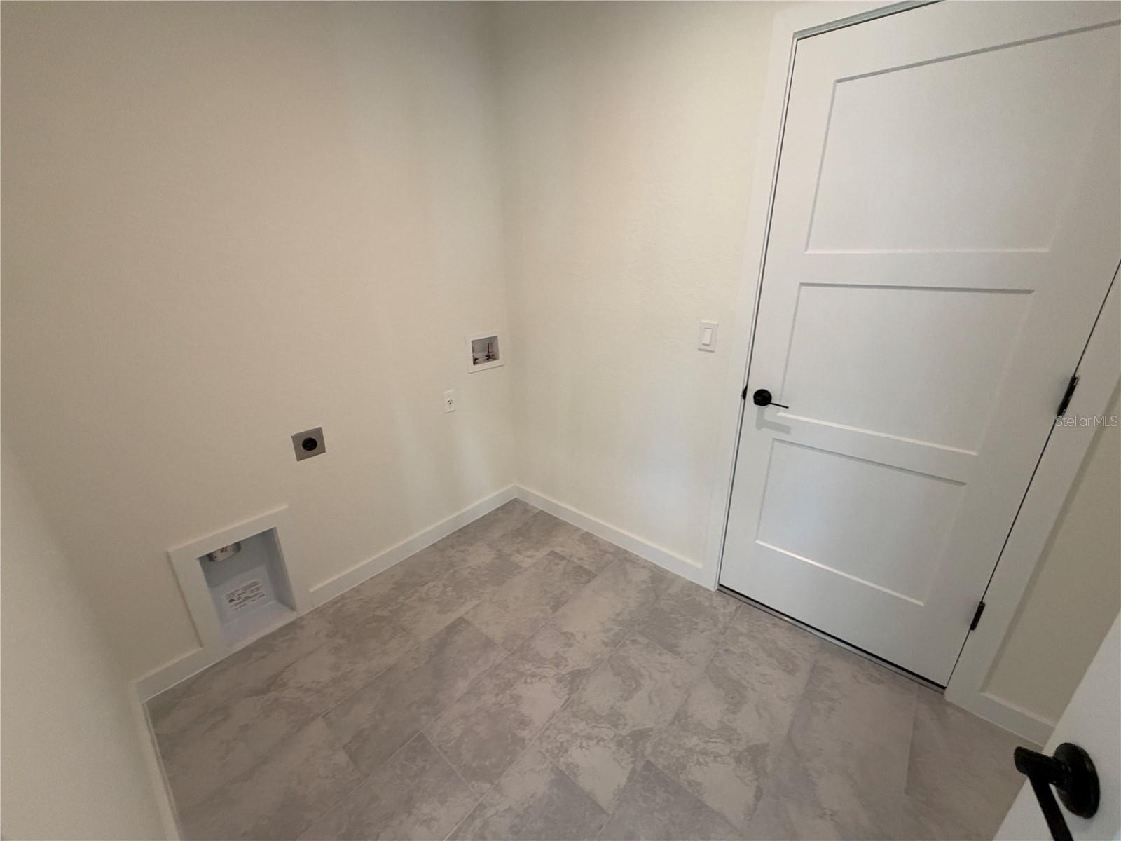 1414 HARBELL ST — photo 19