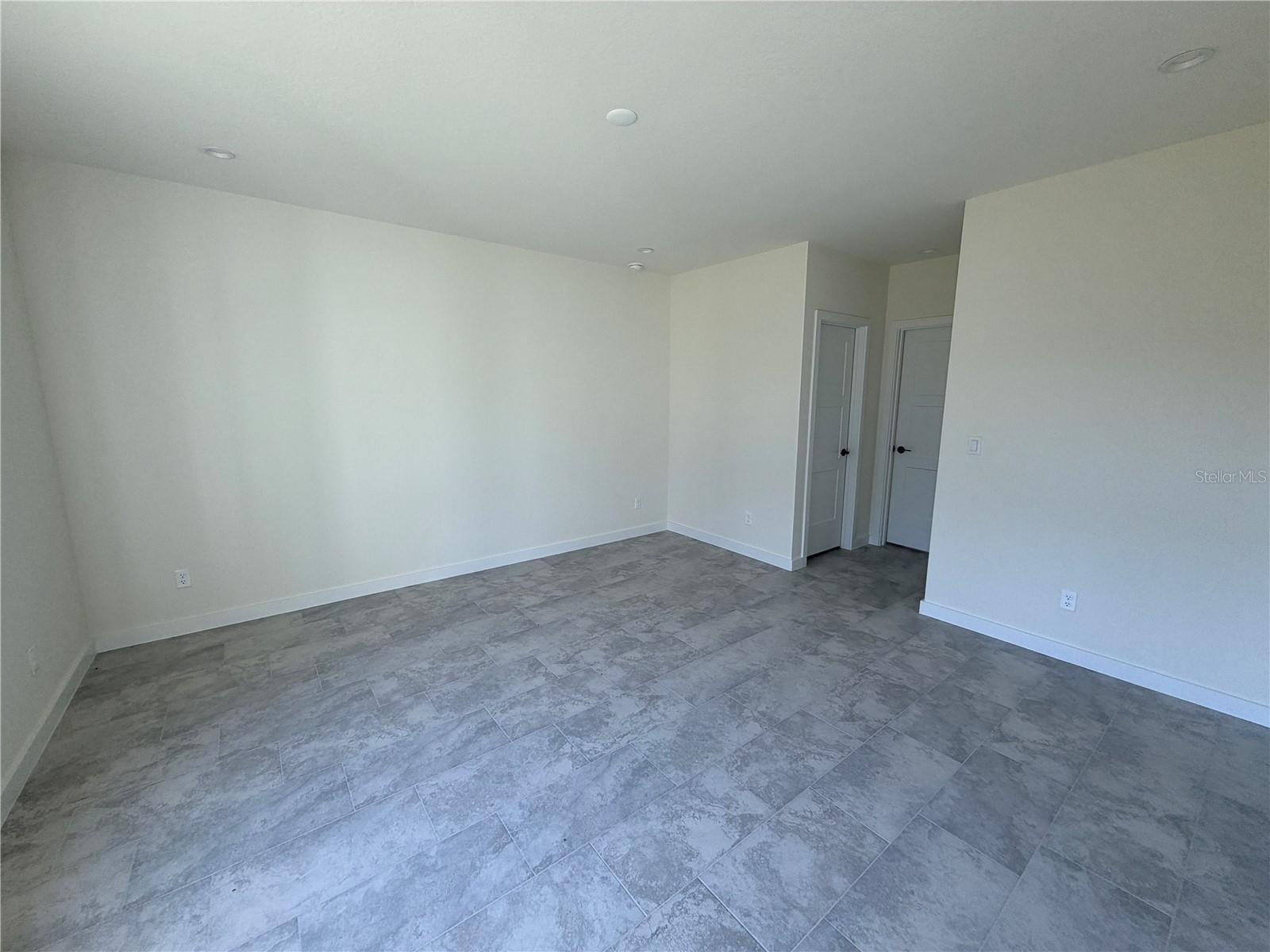 1414 HARBELL ST — photo 8