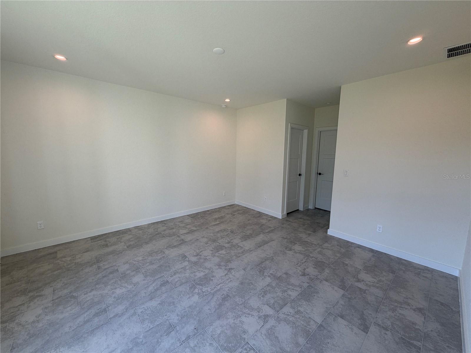 1414 HARBELL ST — photo 9