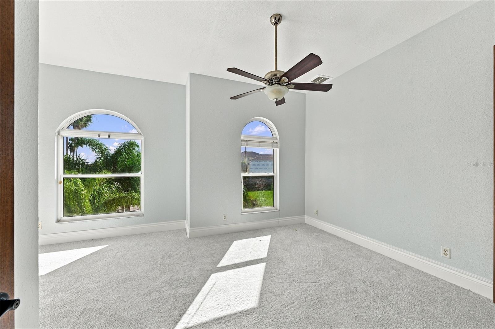 5644 EMERALD POINTE CIR — photo 40