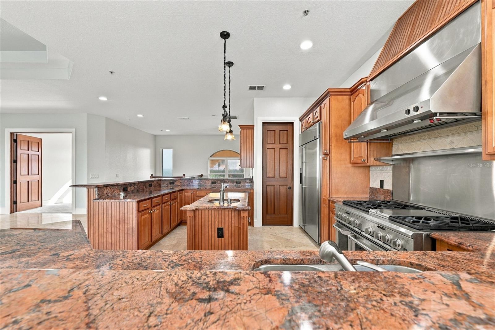 5644 EMERALD POINTE CIR — photo 21