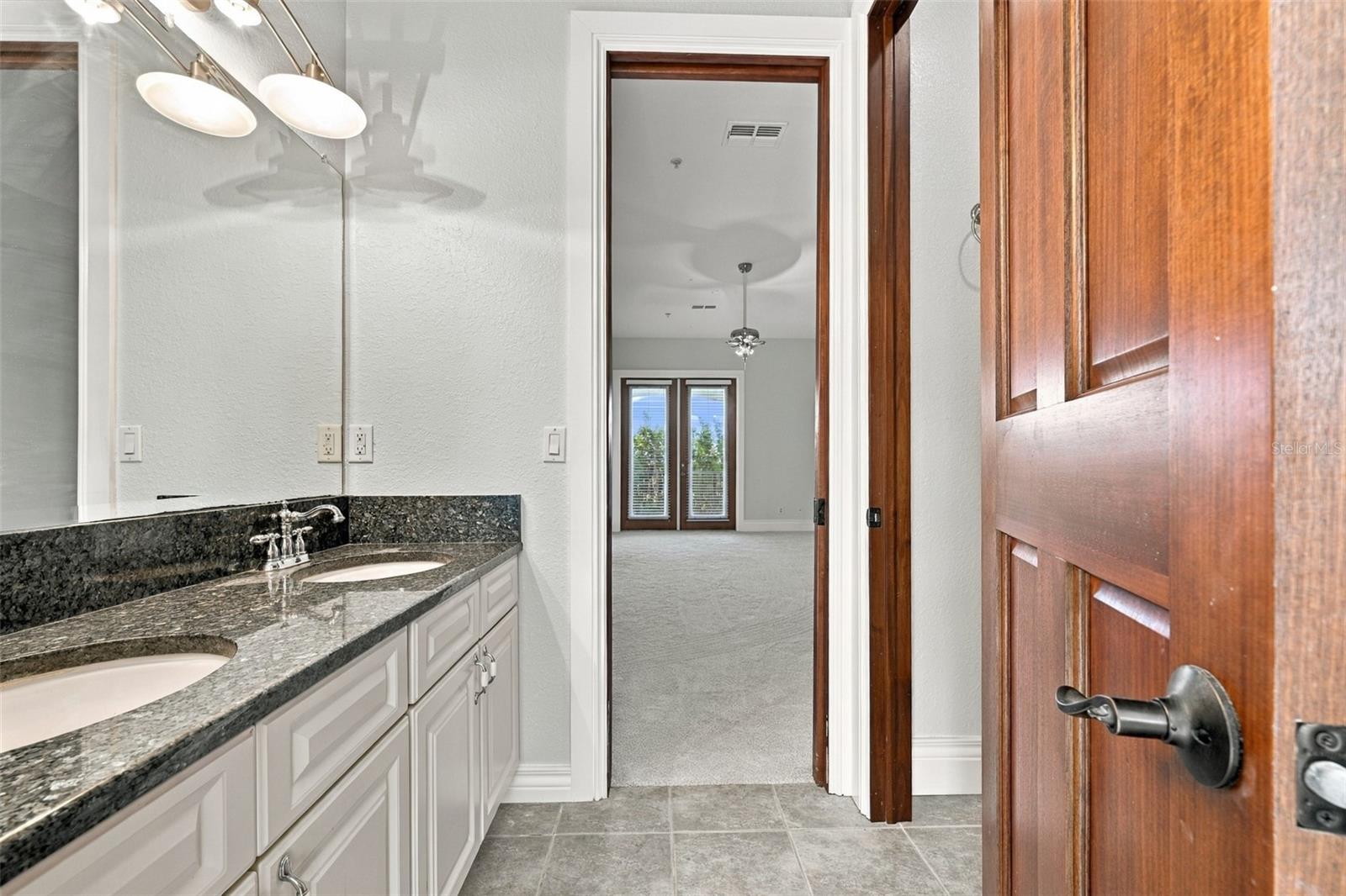 5644 EMERALD POINTE CIR — photo 42
