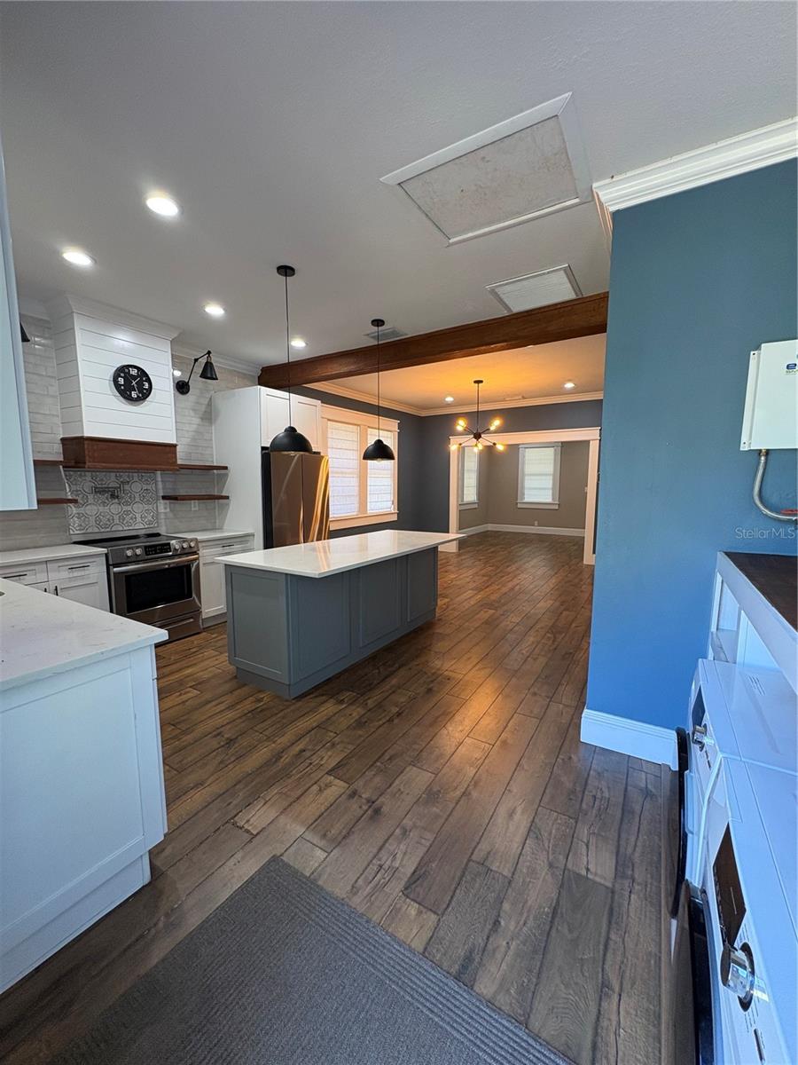 200 E FERN ST — photo 11