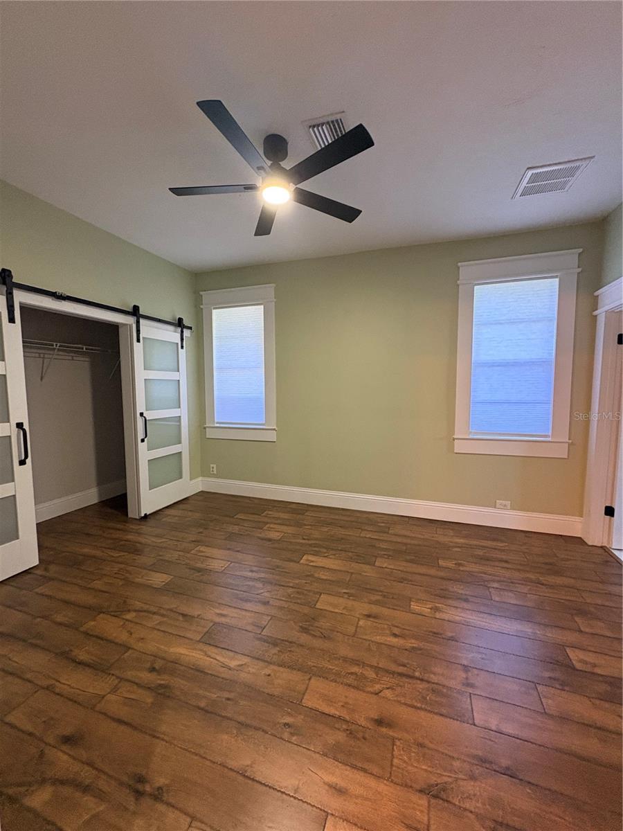 200 E FERN ST — photo 8
