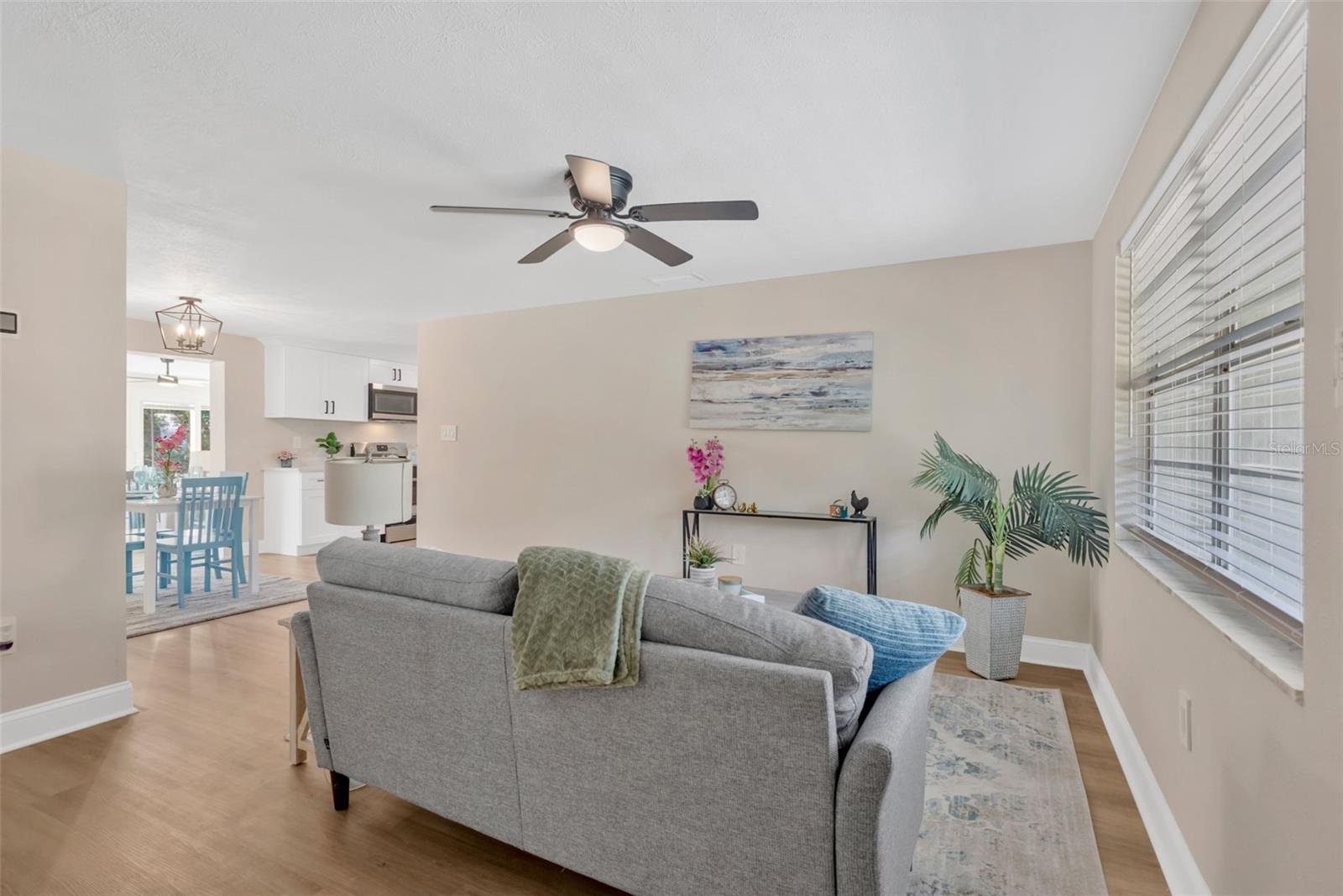 6809 VALRIE LN — photo 11