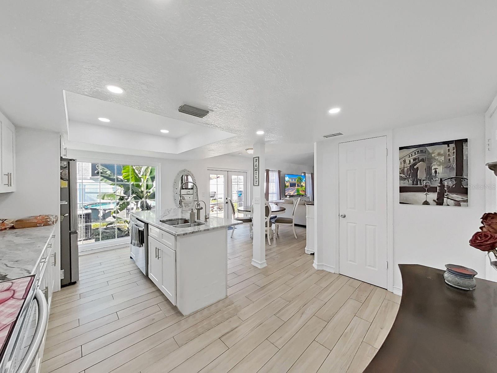 9713 LITTLE POND WAY — photo 33