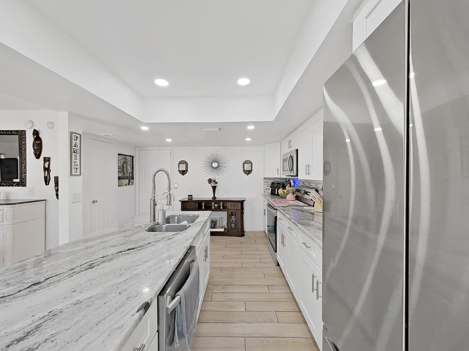 9713 LITTLE POND WAY — photo 35
