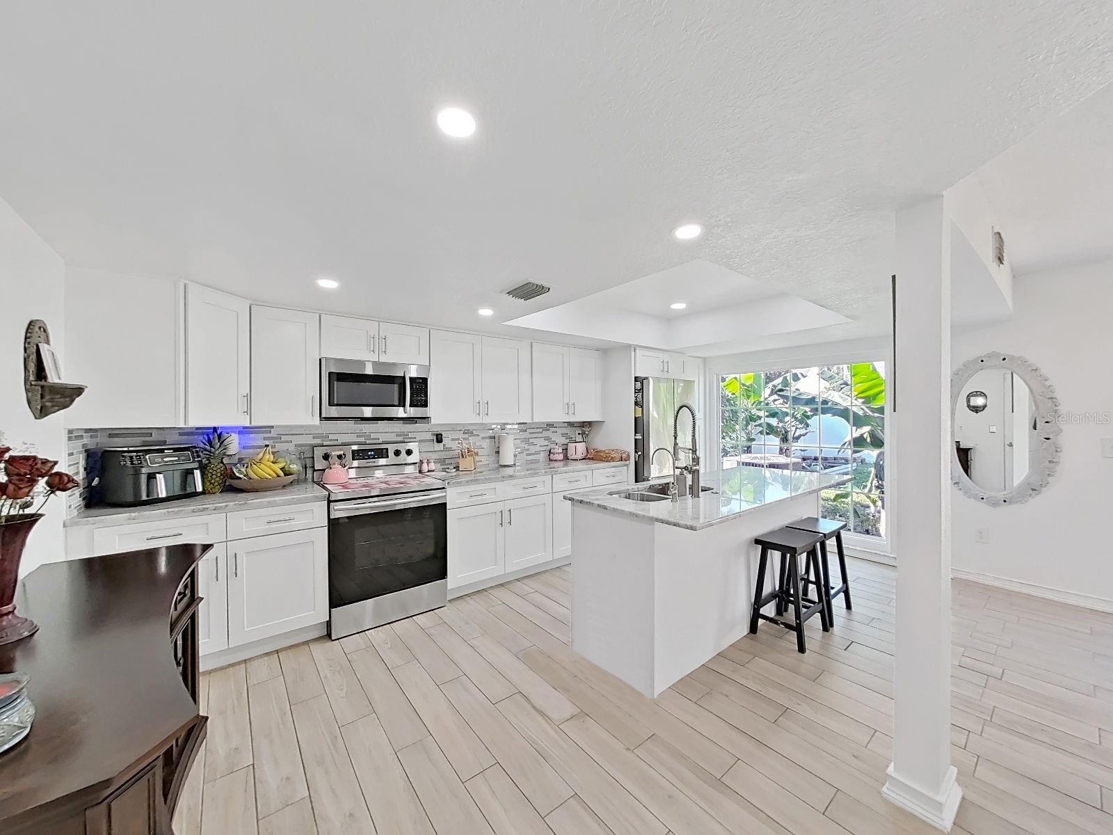 9713 LITTLE POND WAY — photo 32