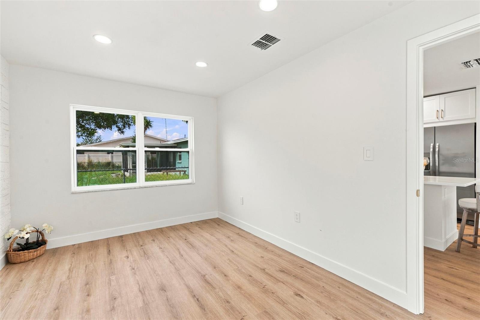 8428 PAXTON DR — photo 34