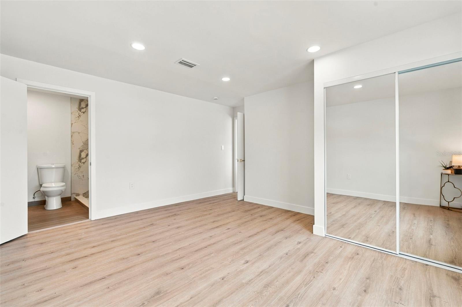8428 PAXTON DR — photo 31