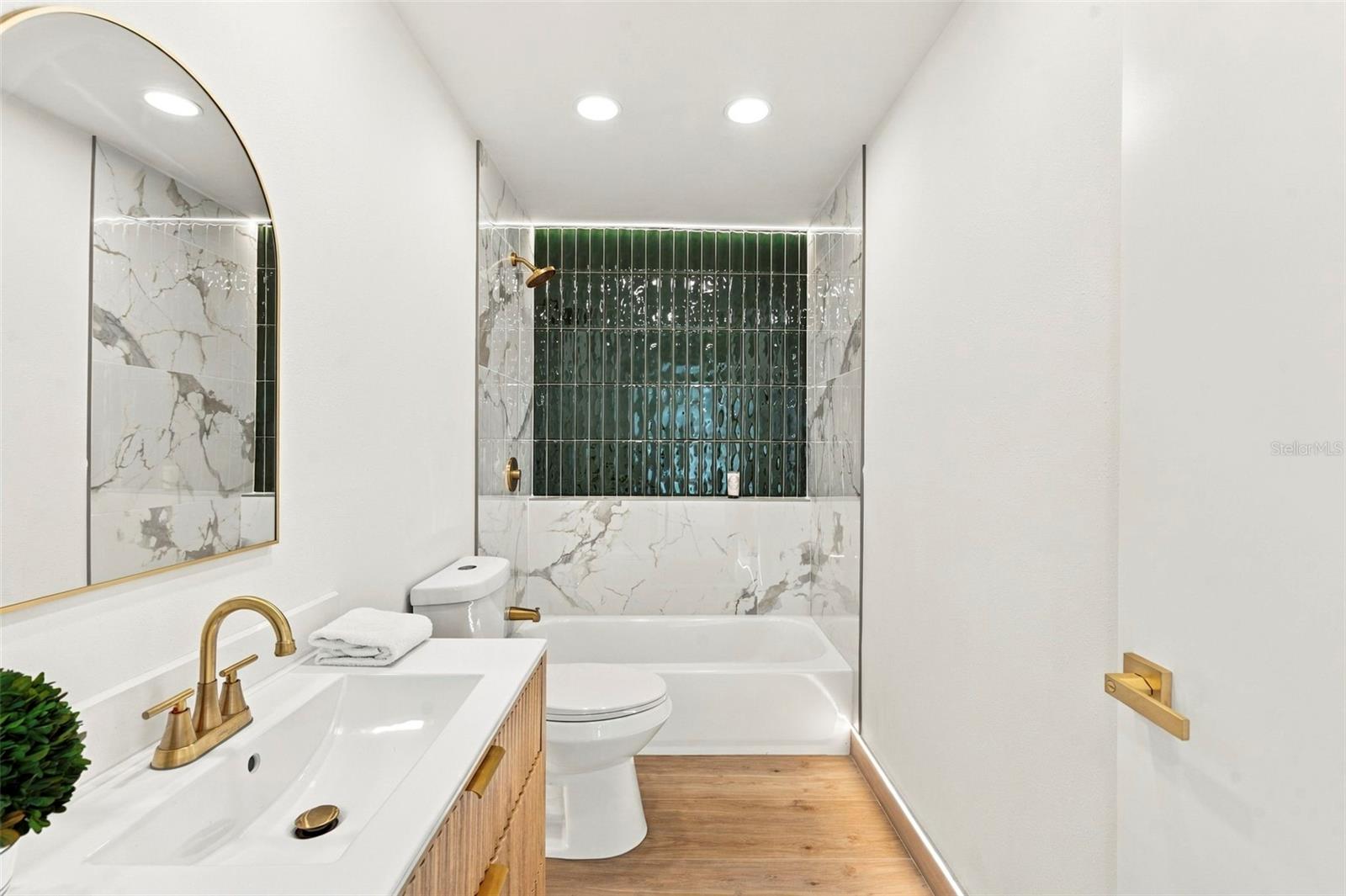 8428 PAXTON DR — photo 38
