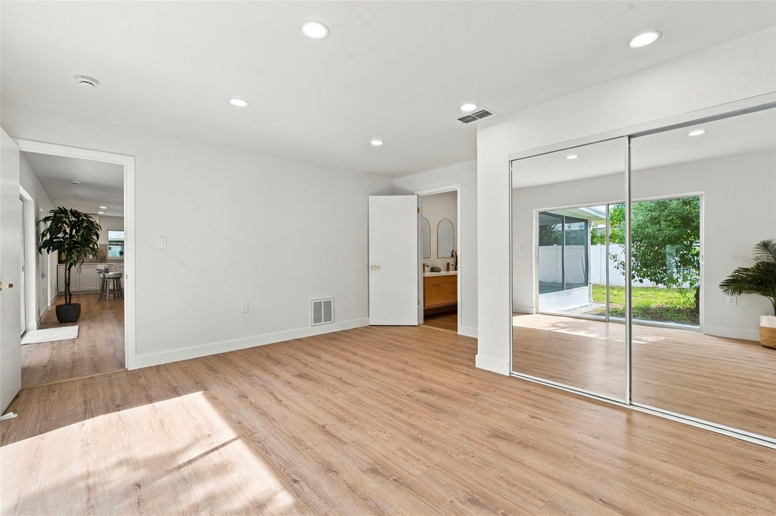 8428 PAXTON DR — photo 21