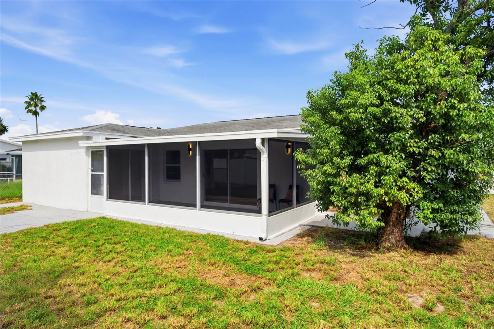 8428 PAXTON DR — photo 50