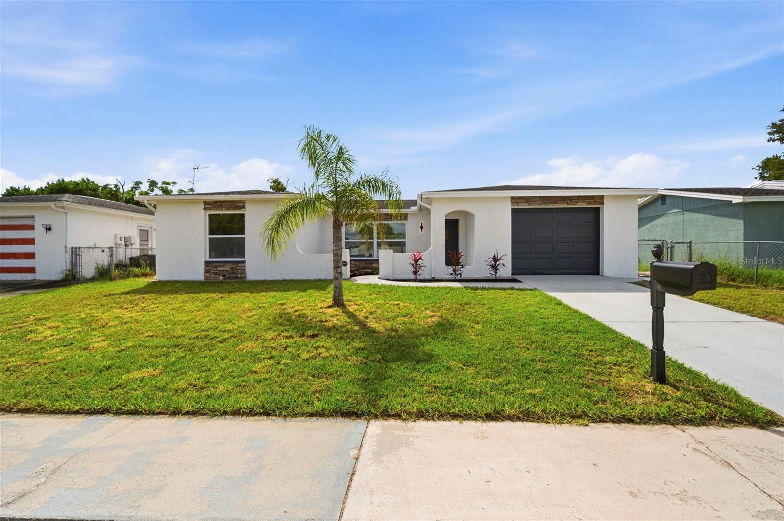 8428 PAXTON DR — photo 4