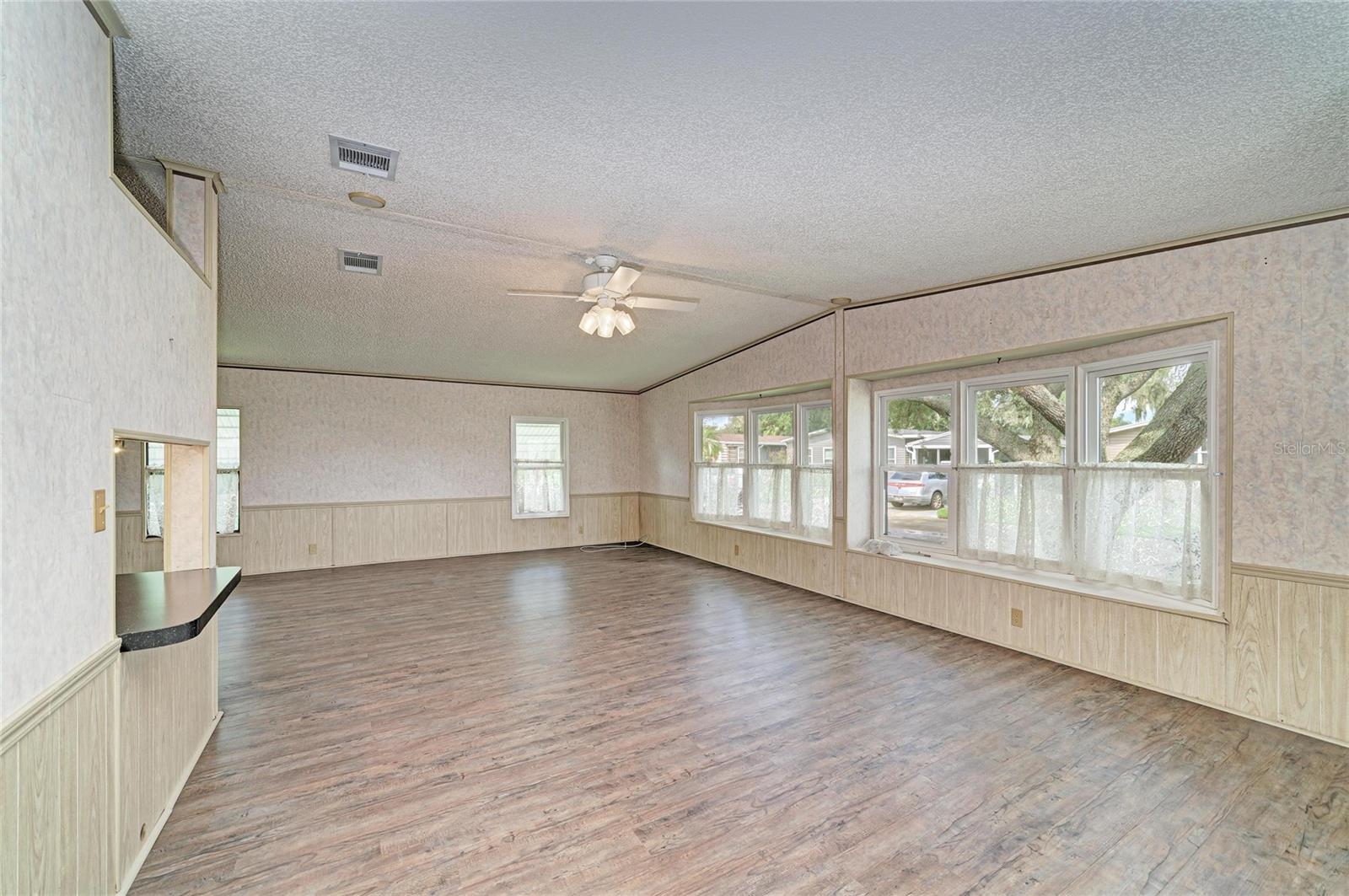 42 MEADOWLARK CIR — photo 9