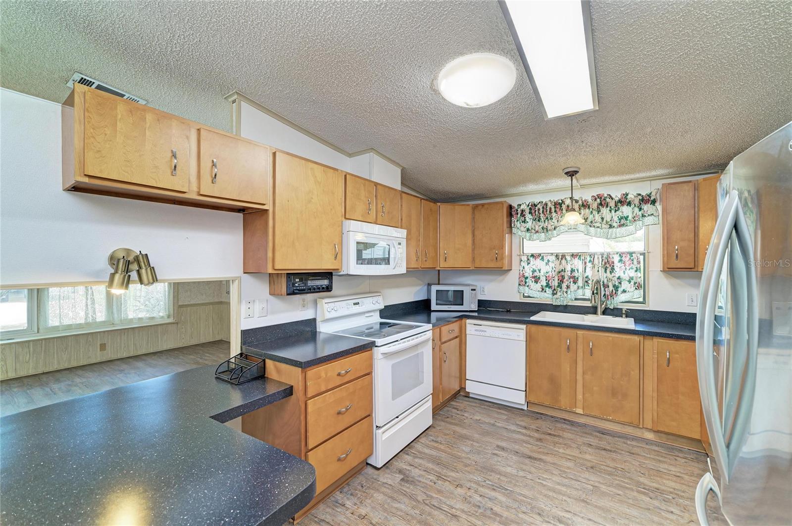 42 MEADOWLARK CIR — photo 5