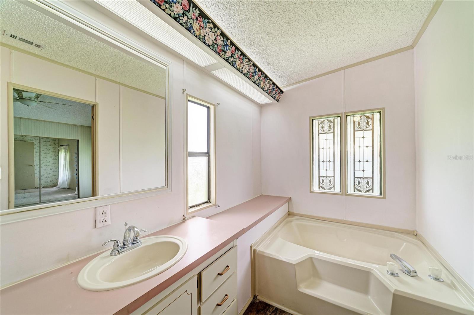 42 MEADOWLARK CIR — photo 6