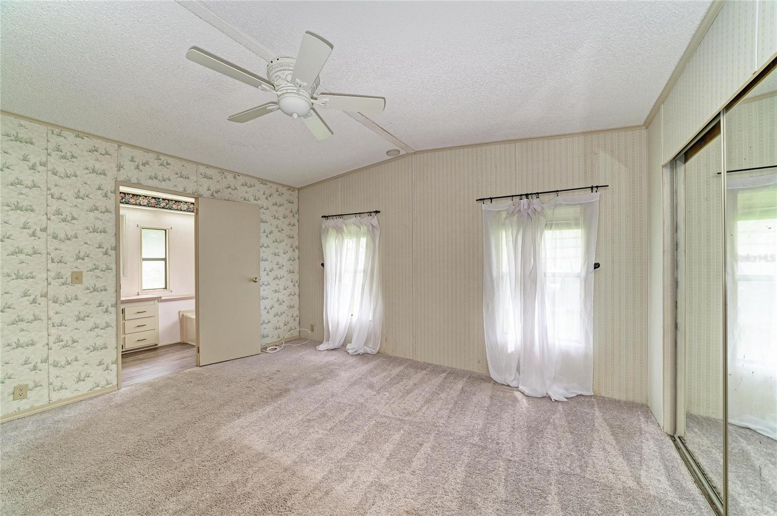 42 MEADOWLARK CIR — photo 18