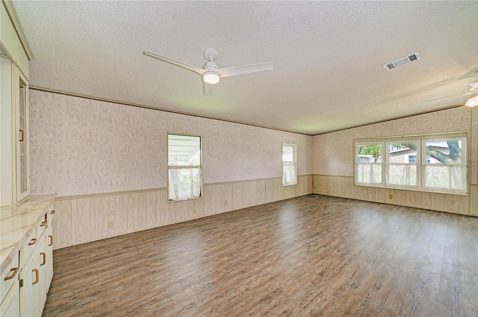 42 MEADOWLARK CIR — photo 15