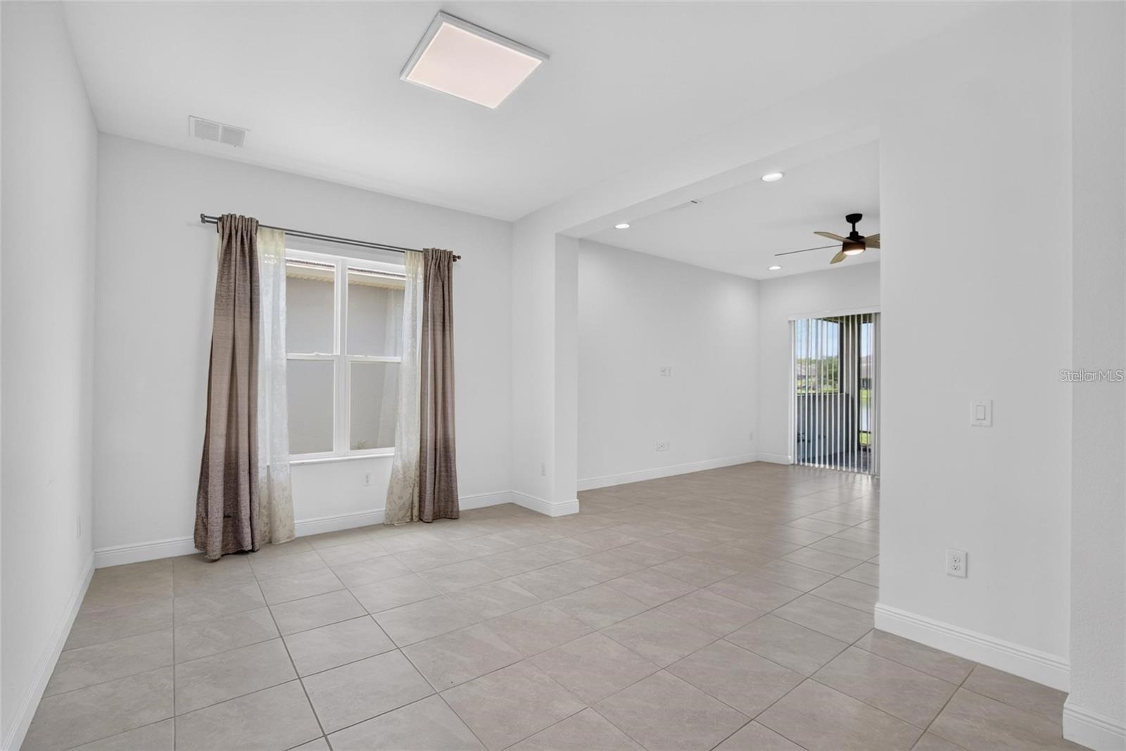 31142 LINDENTREE DR — photo 7