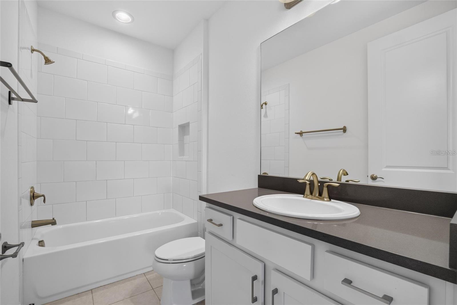 31142 LINDENTREE DR — photo 13
