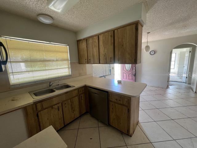 8347 ANGELA CT — photo 8