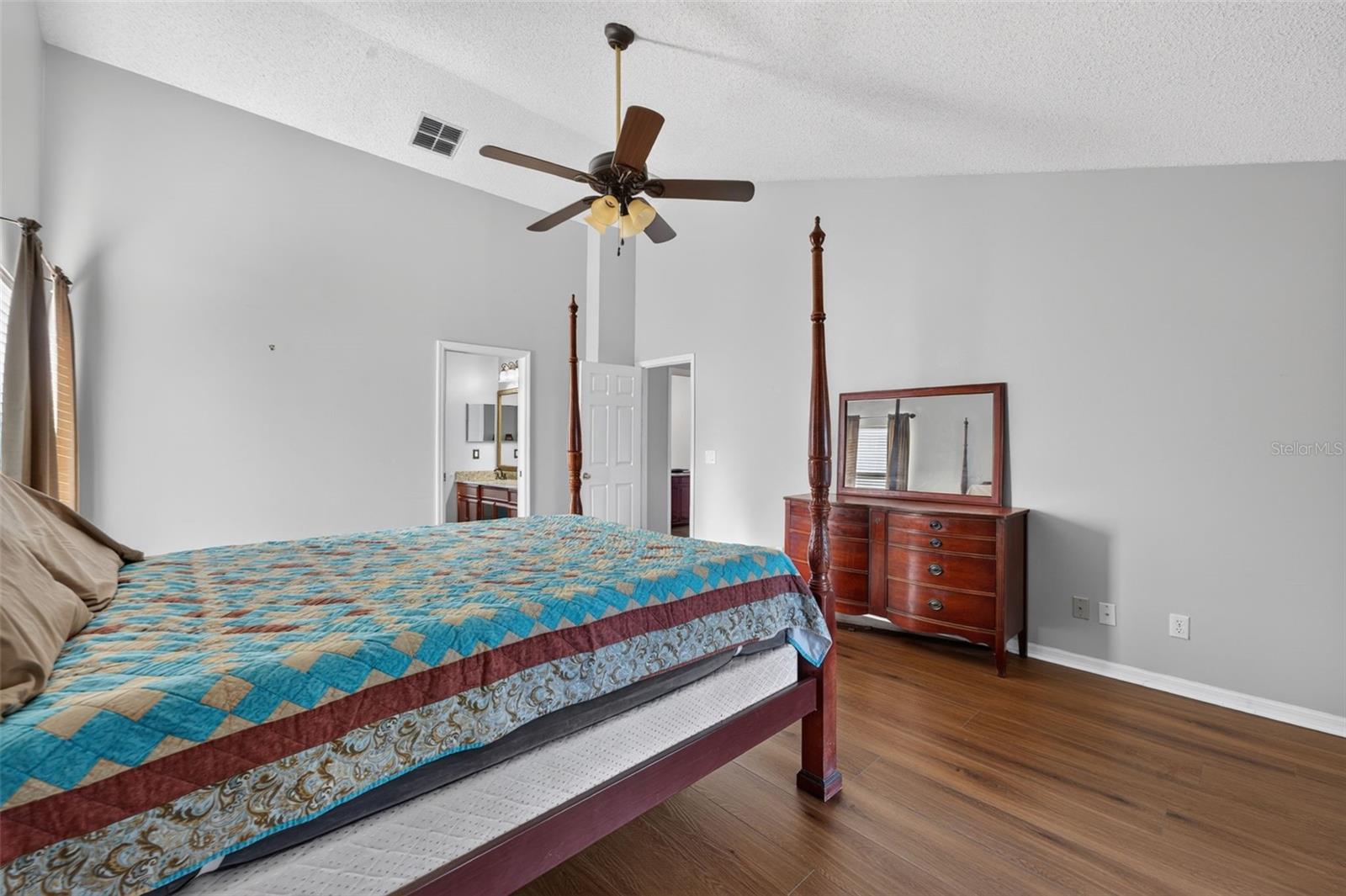 4104 CONCORD WAY — photo 24